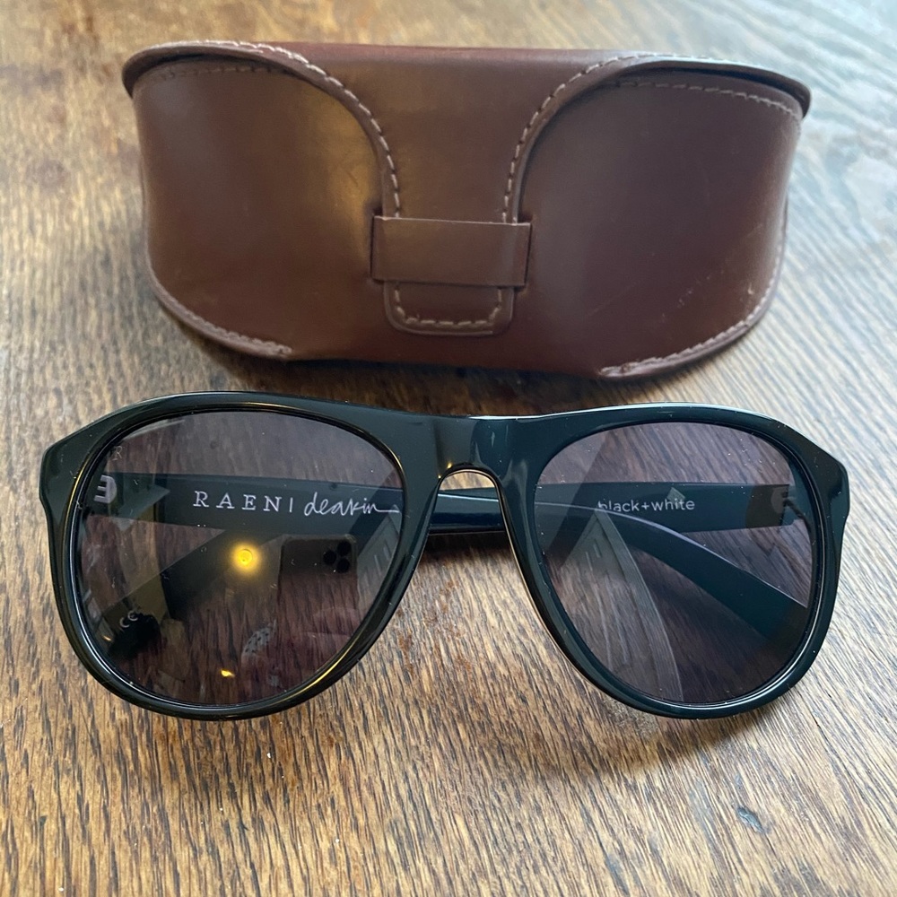 Raen Sunglasses w/ Leather Case (black and white)